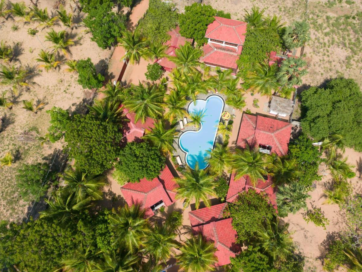 Babar Point Hotel Arugam Bay Exterior photo